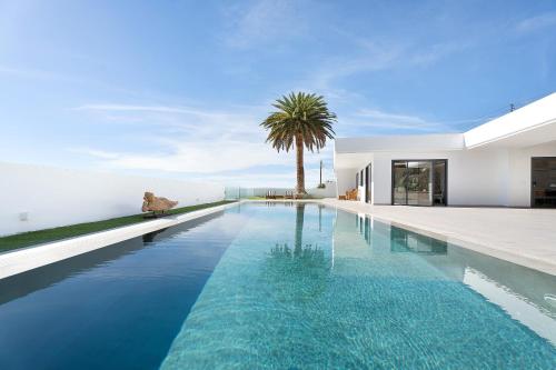 Alba House