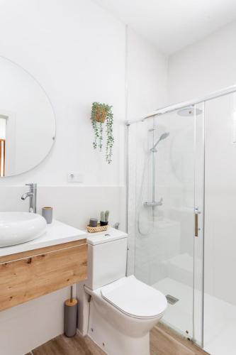 Cozy & new studio apartment next to Turia Gardens