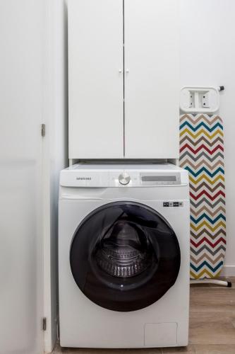 Cozy & new studio apartment next to Turia Gardens