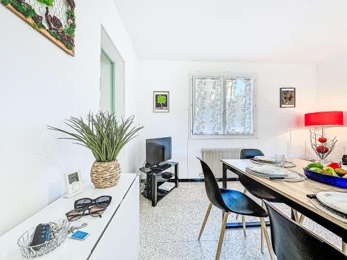 Apartment Le Mehari by Interhome