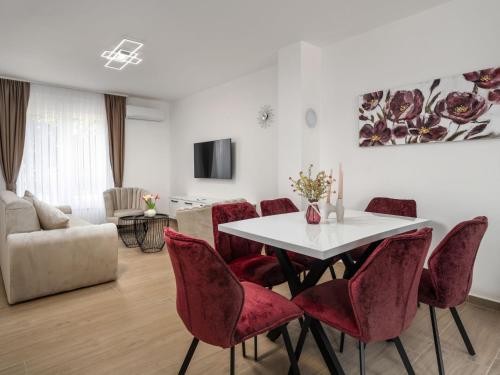 Apartment Mediterranee Oliva-2 by Interhome