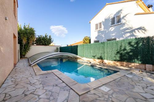 Villa Climatise Avec Grande Piscine