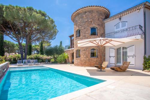Appartement 80m² Dans Villa Piscine