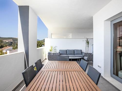 Apartment Habitat Valle Romano by Interhome