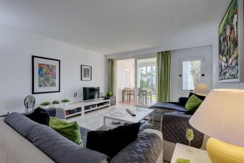 Frontline paradise townhouse