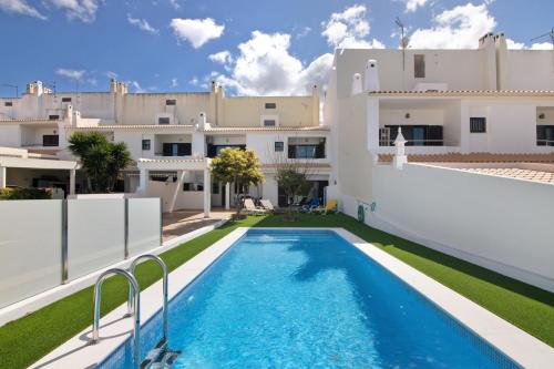 Villa Neves