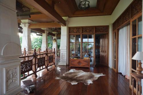 Ruang duduk di Gunung Paradis Retreat