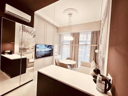 Era Deluxe Oasis 2 Near The Beach