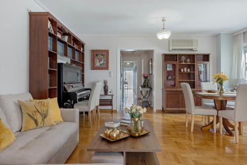 Athens Seaside Apartment