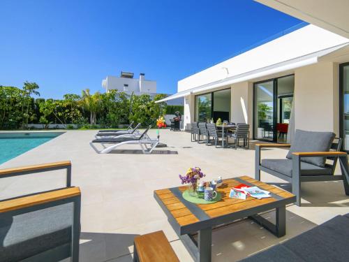 Villa Pouw by Interhome