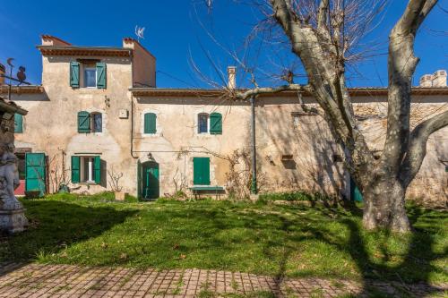 Véritable Mas Provençal À La Palud