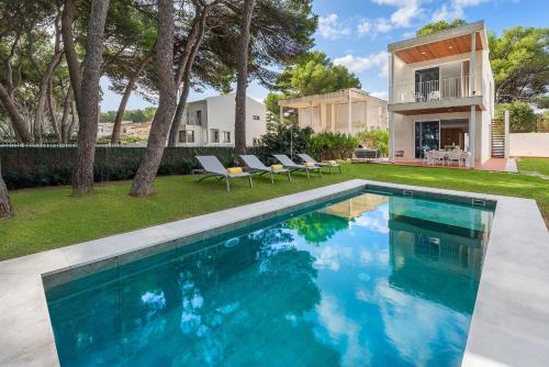 Villamar - Stunning Beachfront