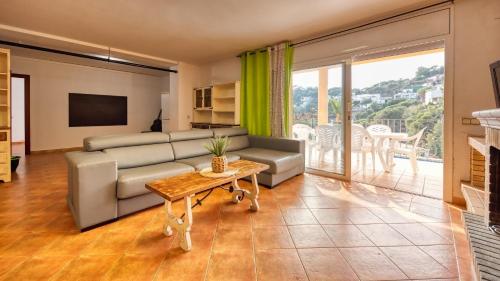 Costacabana - Villa Marysol