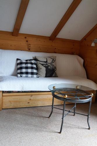 Postel nebo postele na pokoji v ubytování Hotel Wildhorn