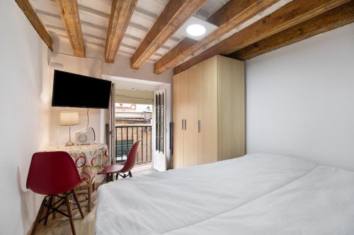Cathedral Two Bedrooms Apartment