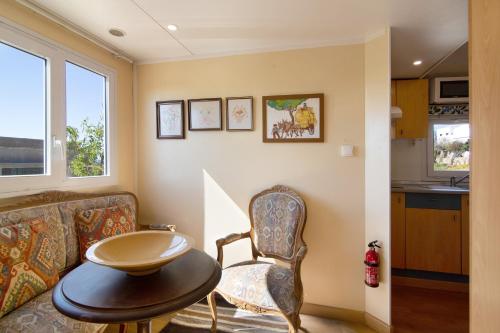 Cabana Gardenhouse