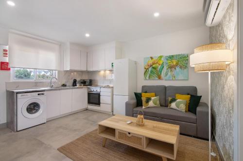 Stunning Modern Apartment In Oura