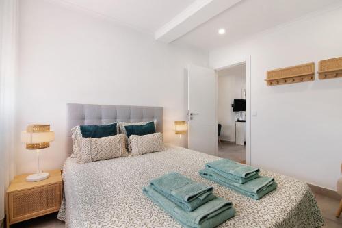 Stunning Modern Apartment In Oura
