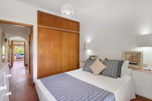 Santiago’s Oura House