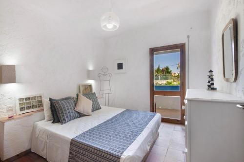 Santiago’s Oura House