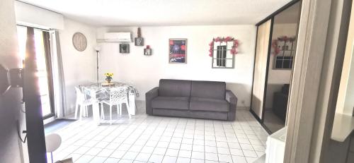 Zona d'estar a Location Fréjus Plage