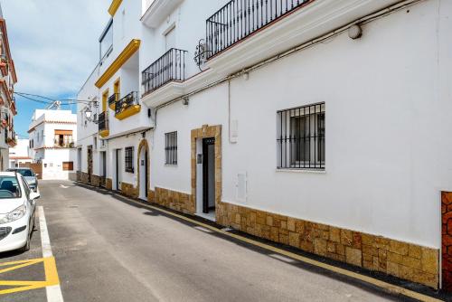 Aptº Jábega, Familias y Parejas