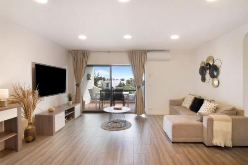Flat 2 Bedrooms Cunha