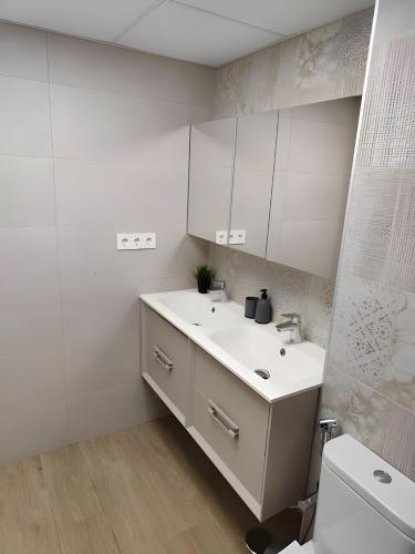 Ferienwohnung mit Pool 50m Strand