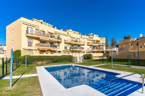 Family friendly patio and poolview