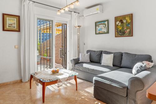 Family friendly patio and poolview