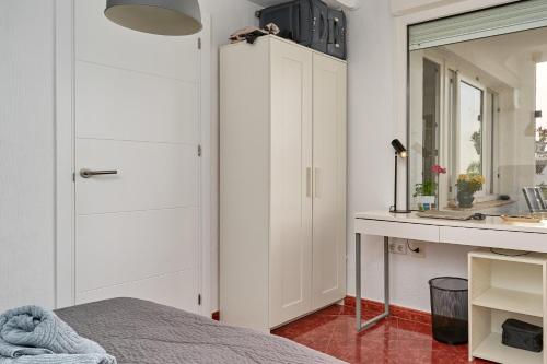 Spectacular Sea Views, 2 bed,2 bath