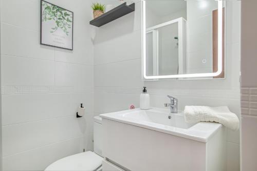 Cervantes Homes No2