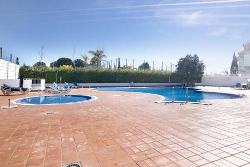 Costa Cabanas 54