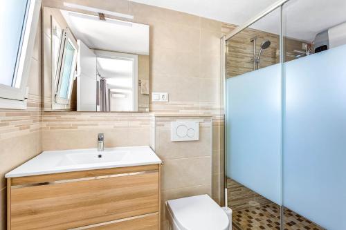 a bathroom with a sink and a shower at Studio Torreblanca close to beach in Fuengirola