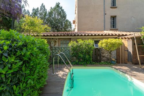 Studio avec piscine à Avignon
