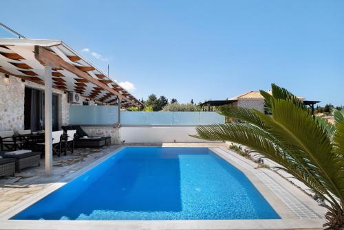 Goudis Suite Irida