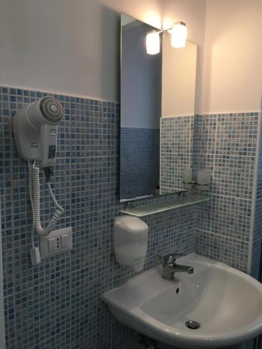 Ένα μπάνιο στο B&B Etnea Palace