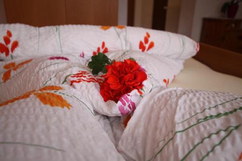Ein Bett oder Betten in einem Zimmer der Unterkunft Apart Alpinea