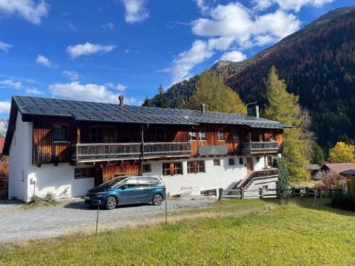 Ferienwohnung Steinbock - St Anton
