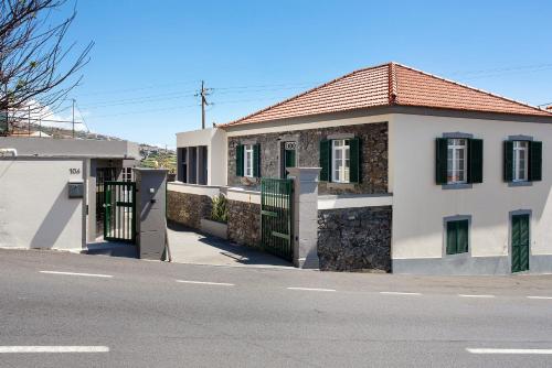 Mother's House