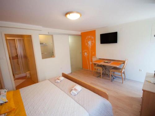 Apartment Studio Dario direkt am Strand by Interhome