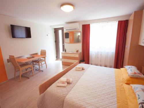 Apartment Studio Dario direkt am Strand by Interhome