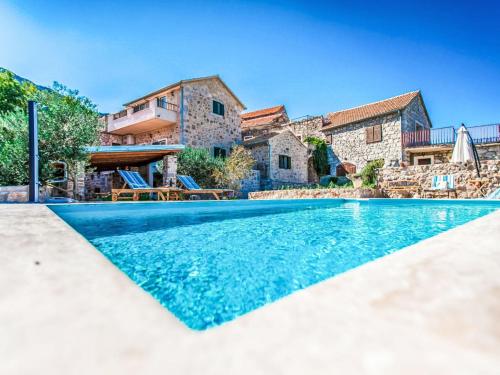 Villa Natura with private pool by Interhome
