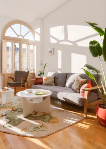 Halcyon Days designer apartments by Ana Locking photo 12