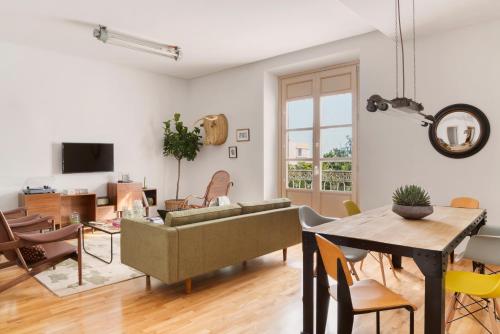 Halcyon Days designer apartments by Ana Locking photo 17