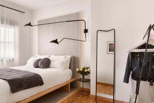 Halcyon Days designer apartments by Ana Locking photo 44