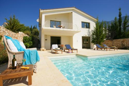 Villa Porfyra Ideales Resort