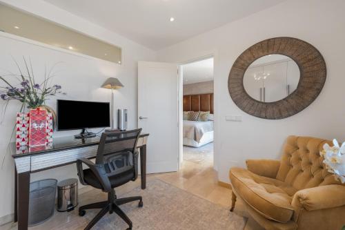 Beautiful 4b Townhouse