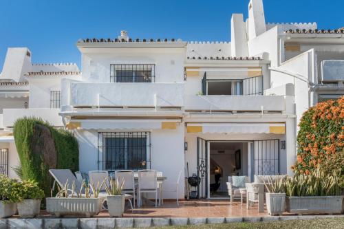 Beautiful 4b Townhouse