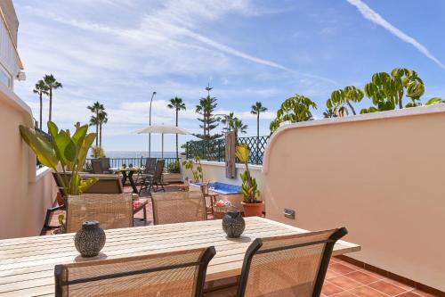 Apartment 1st line Burriana Nerja